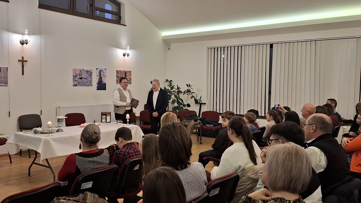 Megújuló közösség, bővülő lehetőségekkel Megújuló közösség, bővülő lehetőségekkel